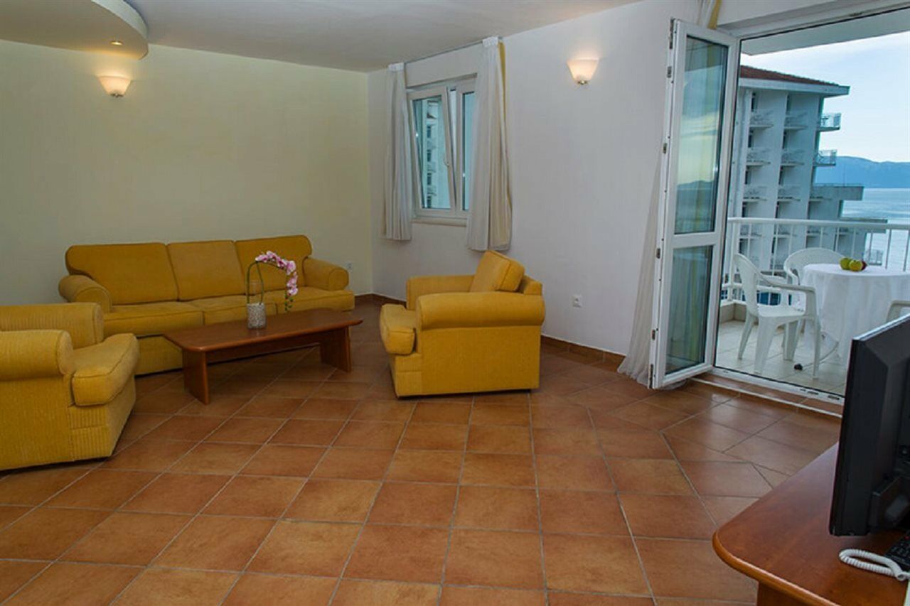 Hotel Labineca Gradac  Eksteriør bilde